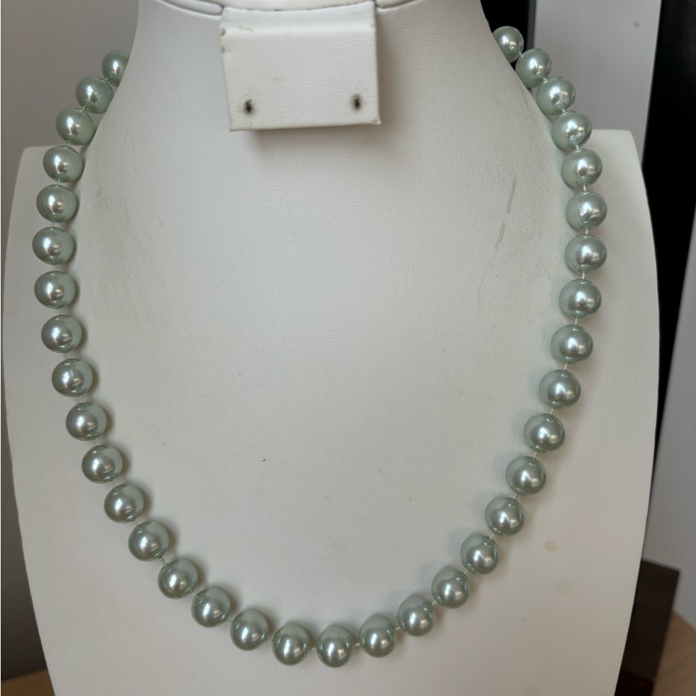 Vintage blue tinted faux pearl necklace/ white knots between beads